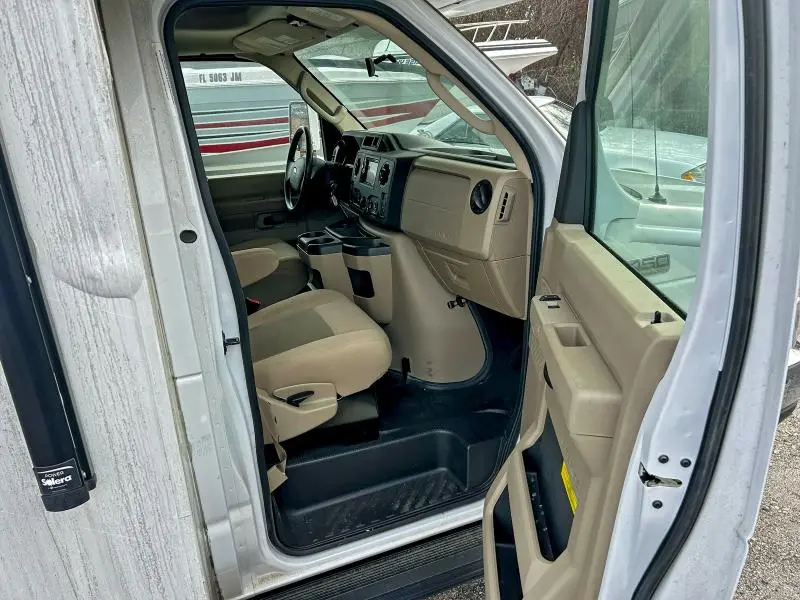 2019 FORD ECONOLINE E450 SUPER DUTY CUTAWAY VAN  