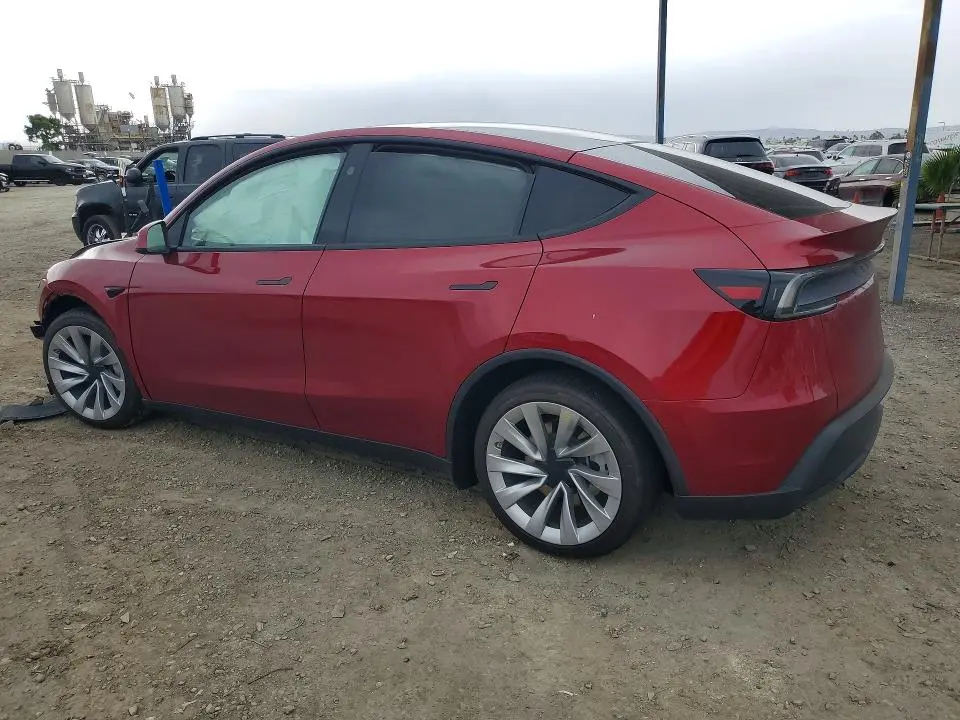 2026 TESLA MODEL Y   