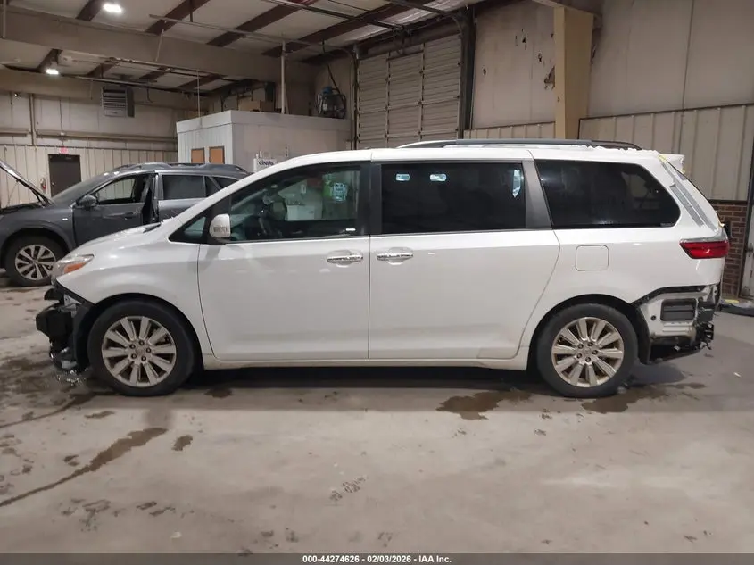 2015 TOYOTA SIENNA LIMITED PREMIUM 7 PASSENGER