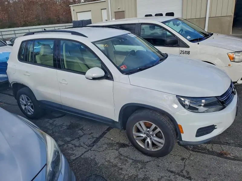2017 VOLKSWAGEN TIGUAN S  