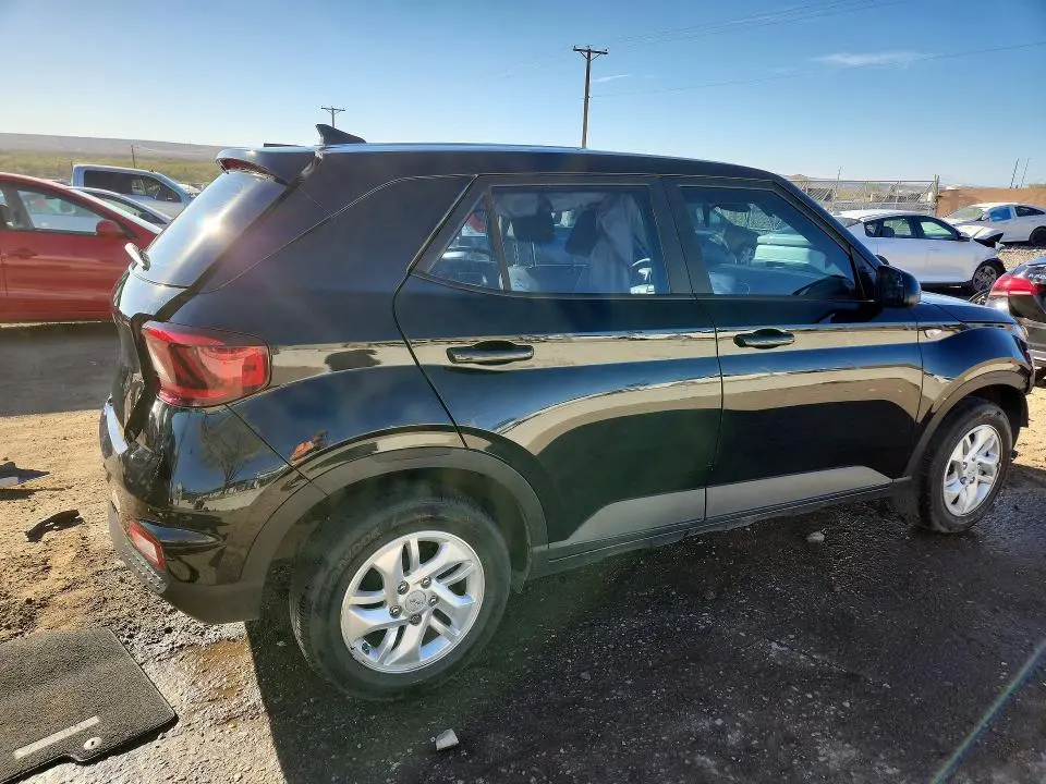 2022 HYUNDAI VENUE SE  