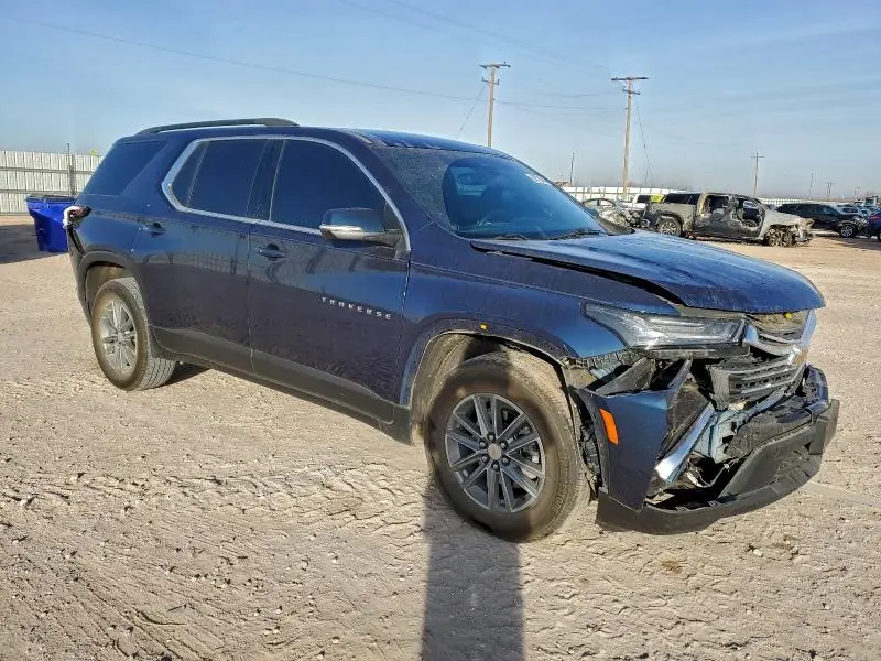 2023 CHEVROLET TRAVERSE LT  