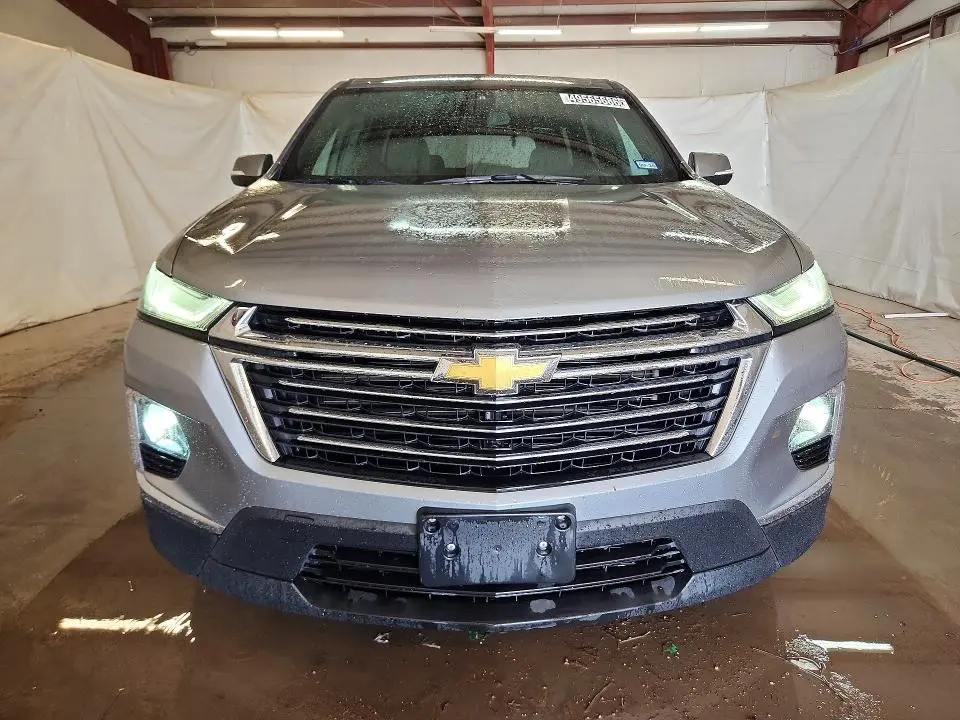 2023 CHEVROLET TRAVERSE LT  