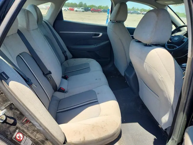 2020 HYUNDAI SONATA SE  