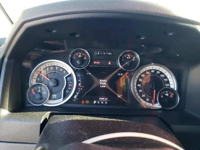 2016 RAM 1500 SLT