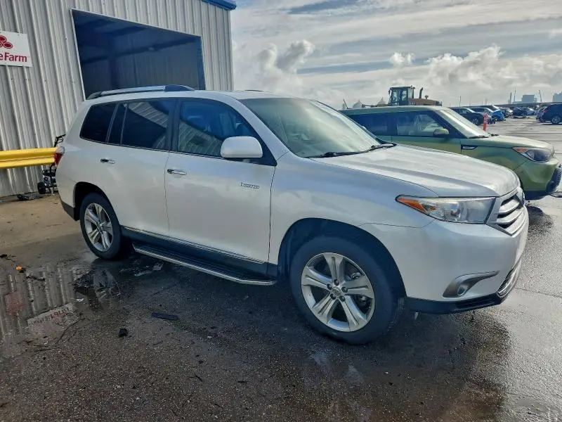 2013 TOYOTA HIGHLANDER LIMITED  