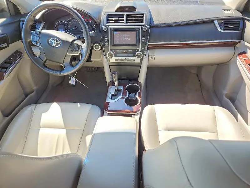 2012 TOYOTA CAMRY XLE  