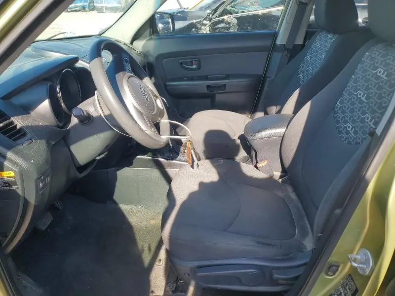 2011 KIA SOUL +  