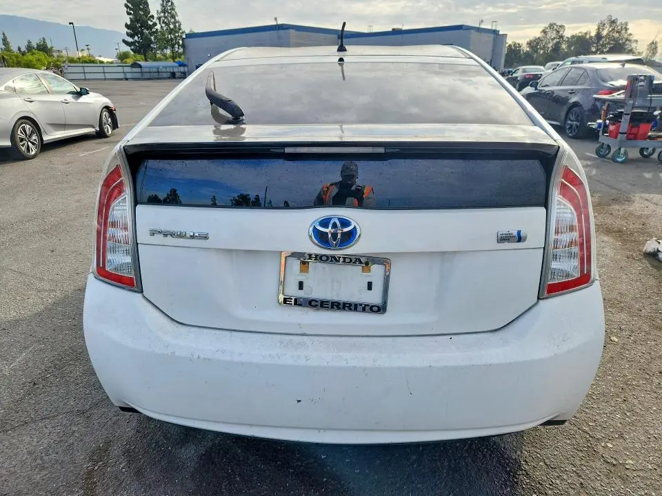 2014 TOYOTA PRIUS TWO  