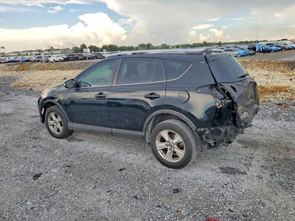 2016 TOYOTA RAV4 XLE  