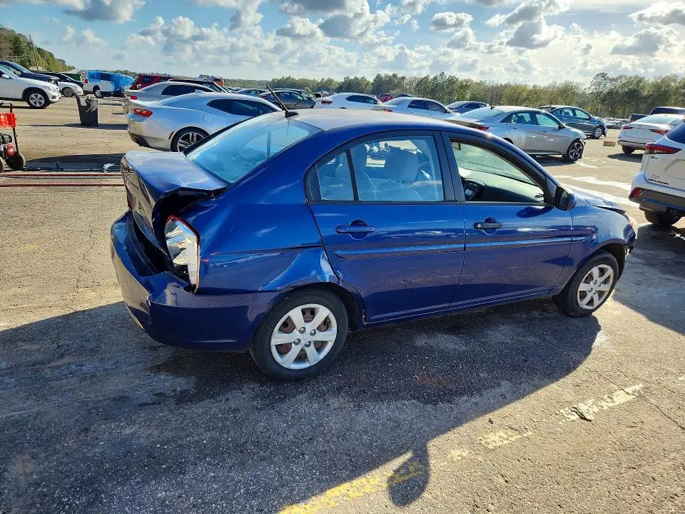 2011 HYUNDAI ACCENT GLS  