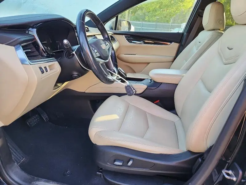 2019 CADILLAC XT5   