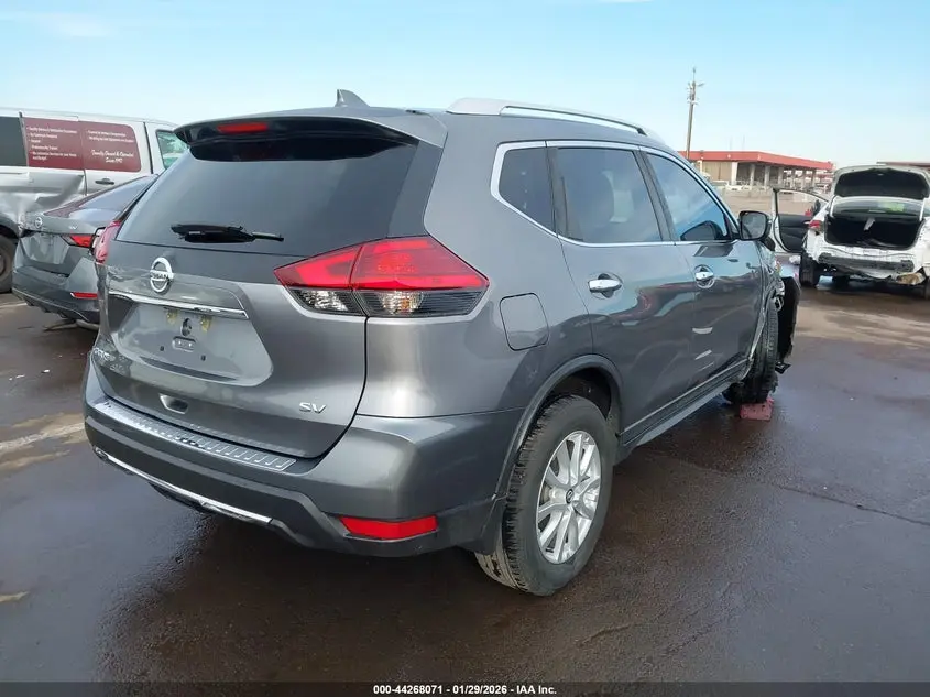 2017 NISSAN ROGUE SV