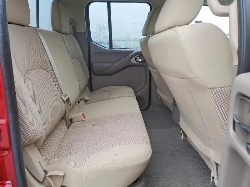2018 NISSAN FRONTIER SV  