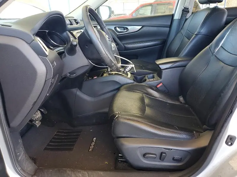 2016 NISSAN ROGUE SL  