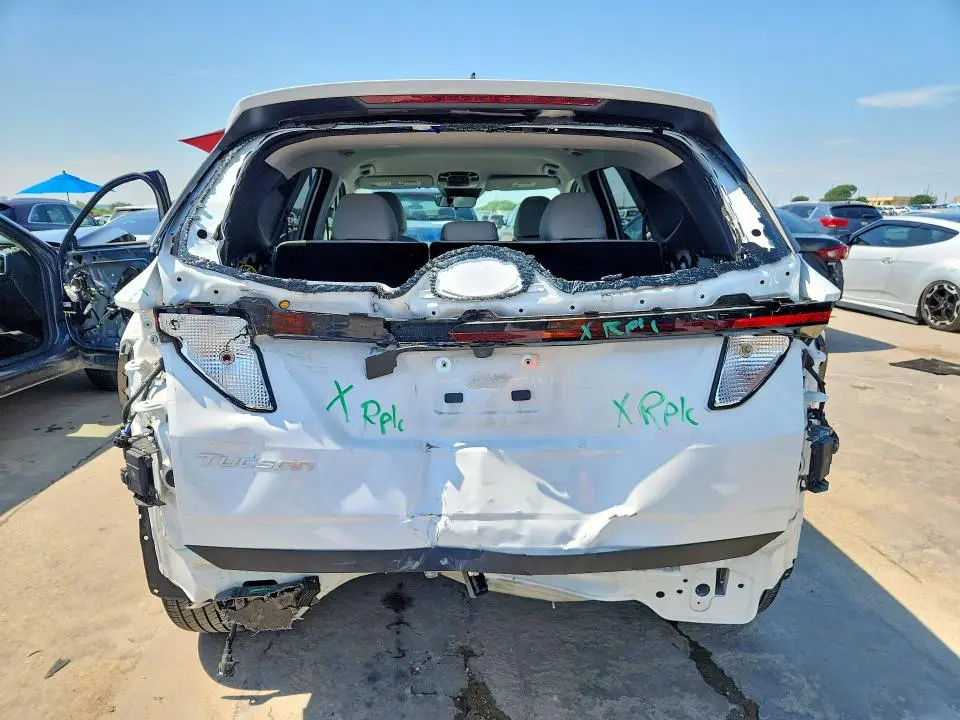 2025 HYUNDAI TUCSON SEL  