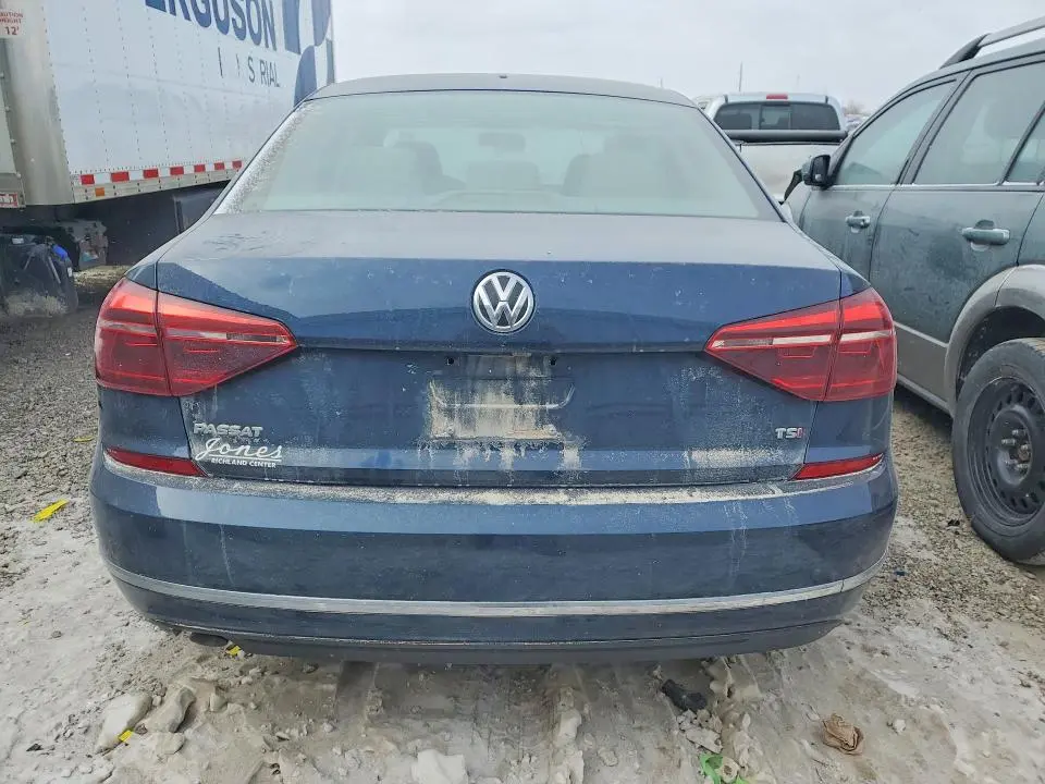 2018 VOLKSWAGEN PASSAT S  