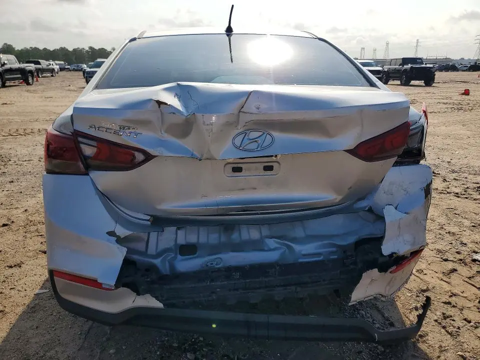 2022 HYUNDAI ACCENT SE  