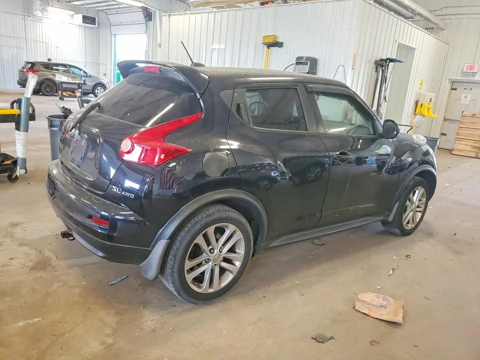 2011 NISSAN JUKE S  