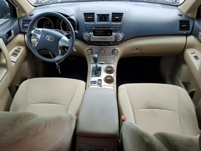 2011 TOYOTA HIGHLANDER BASE  