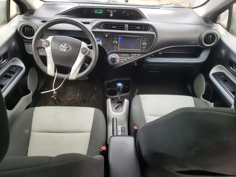 2013 TOYOTA PRIUS   