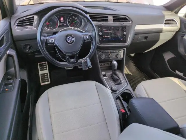 2020 VOLKSWAGEN TIGUAN SE  