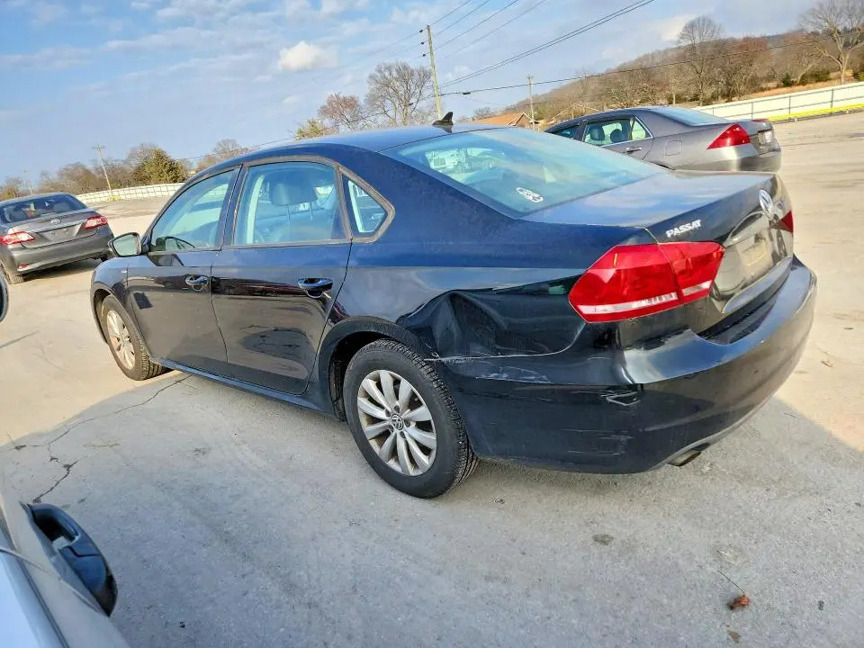 2013 VOLKSWAGEN PASSAT S  