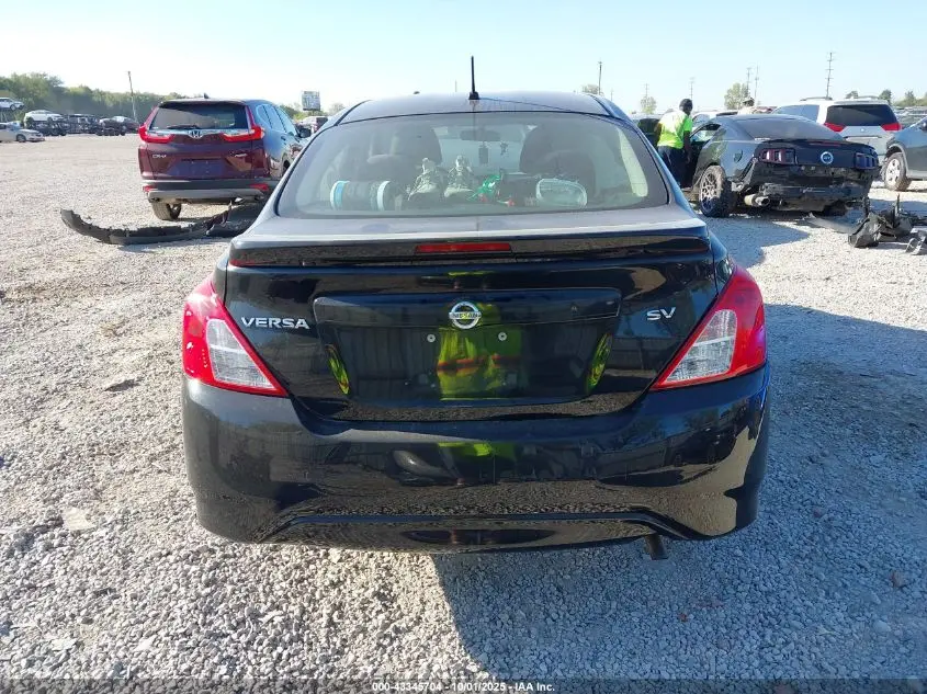 2017 NISSAN VERSA 1.6 SV