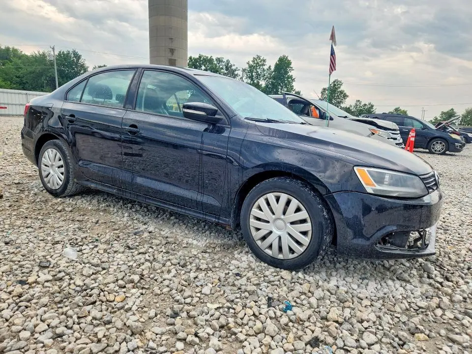2012 VOLKSWAGEN JETTA SE  