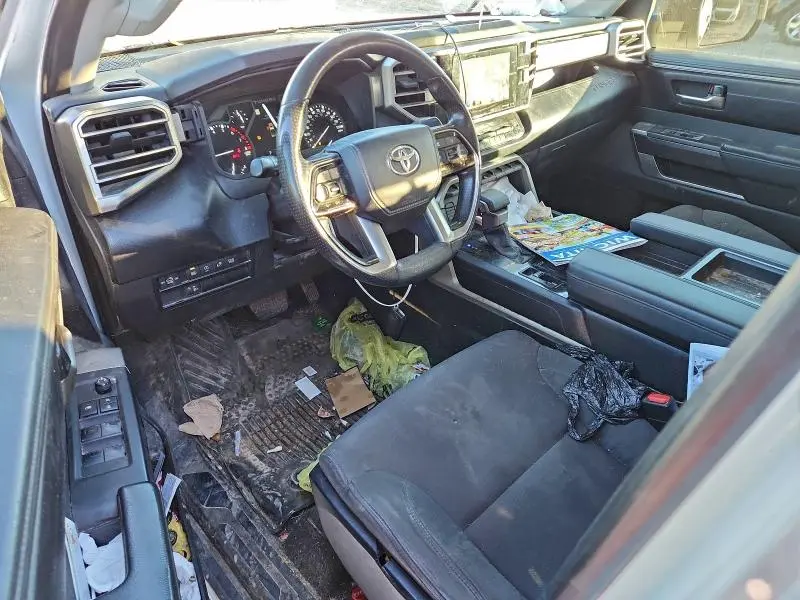 2023 TOYOTA TUNDRA SR5  
