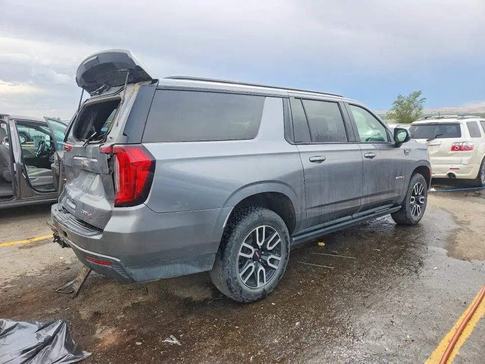2021 GMC YUKON XL K1500 AT4  