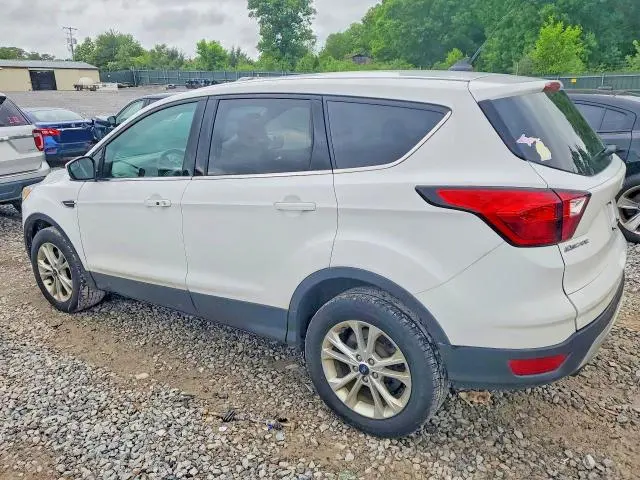 2019 FORD ESCAPE SE  