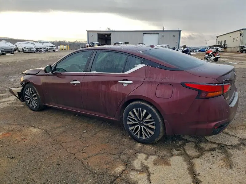 2023 NISSAN ALTIMA SV  