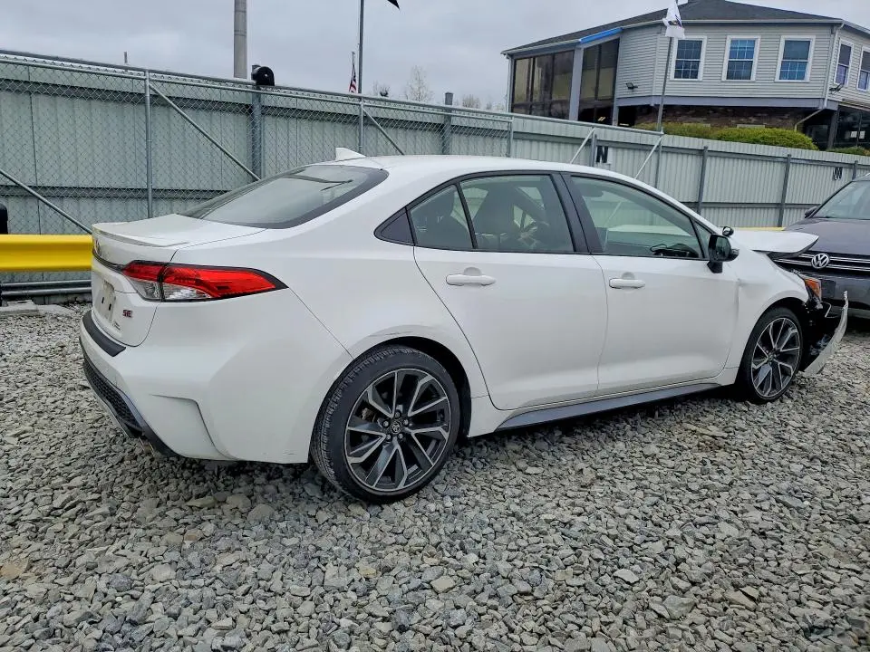 2021 TOYOTA COROLLA SE  