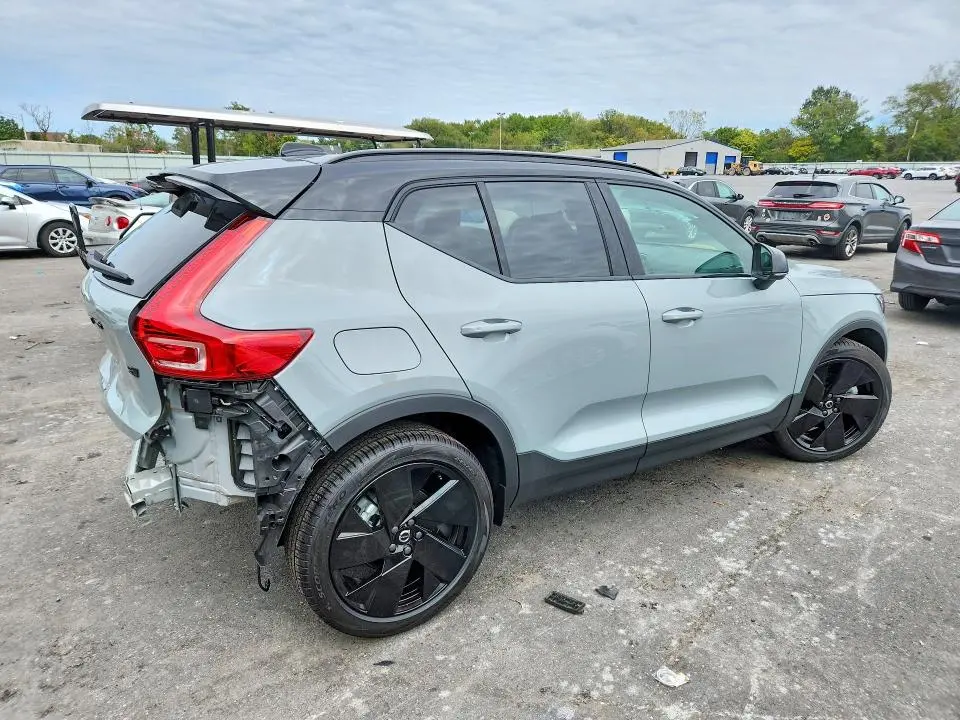 2026 VOLVO XC40 ULTRA  