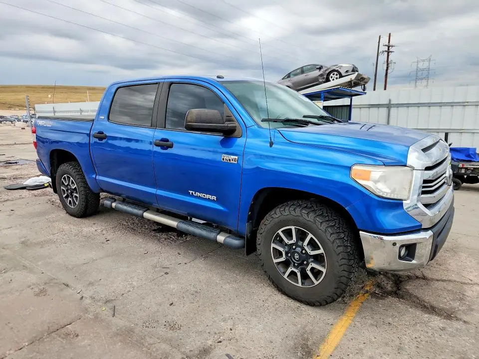 2016 TOYOTA TUNDRA SR5  
