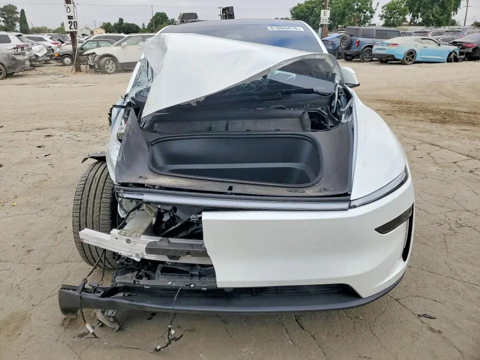 2026 TESLA MODEL Y   