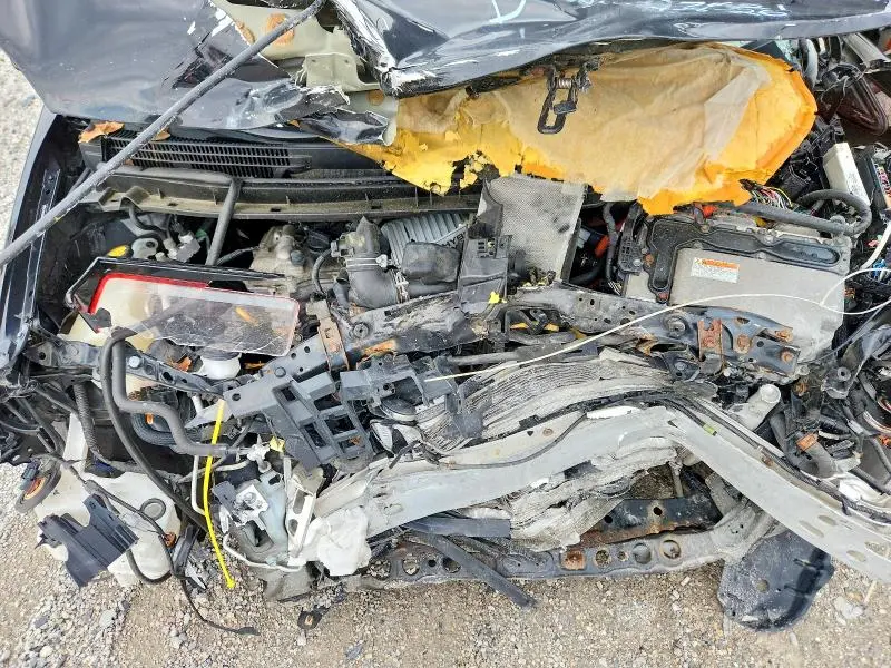 2011 TOYOTA PRIUS TWO  