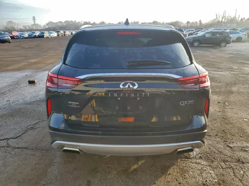 2021 INFINITI QX50 LUXE  