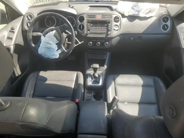2010 VOLKSWAGEN TIGUAN SE  