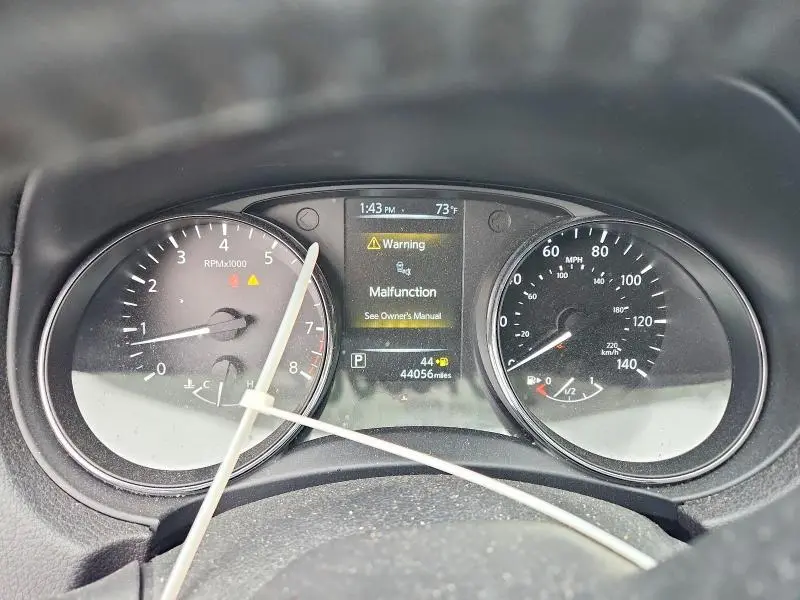 2017 NISSAN ROGUE S/SL  