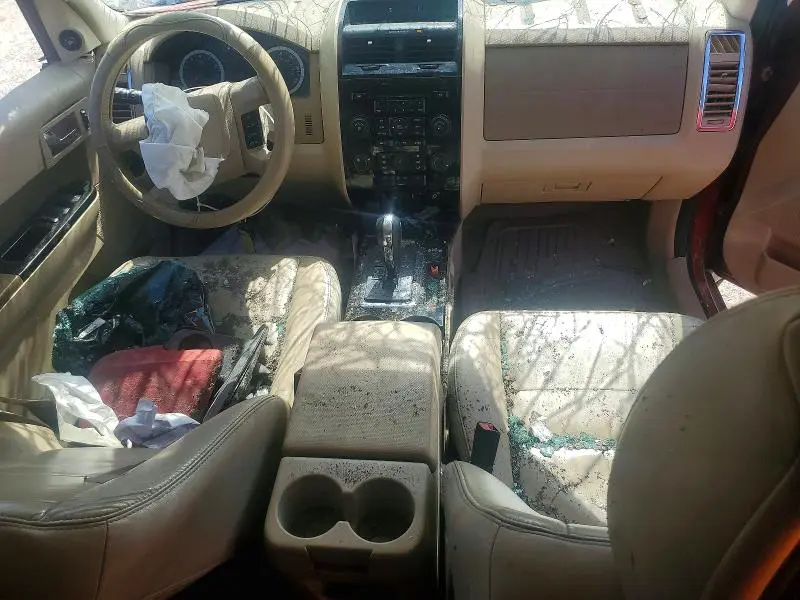 2011 FORD ESCAPE LIMITED  