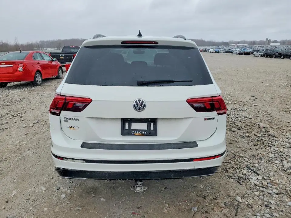2020 VOLKSWAGEN TIGUAN SE  