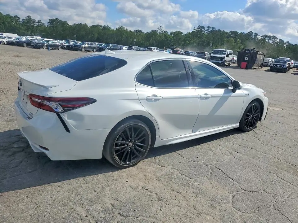 2021 TOYOTA CAMRY XSE  
