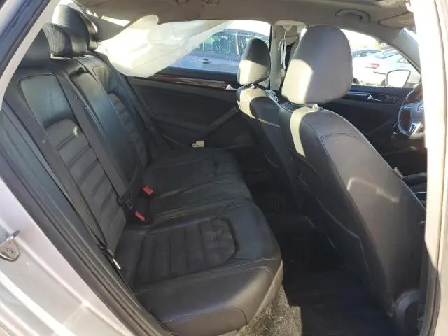 2015 VOLKSWAGEN PASSAT SEL  