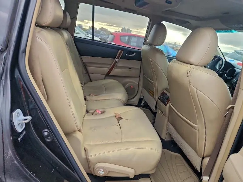 2012 TOYOTA HIGHLANDER LIMITED  