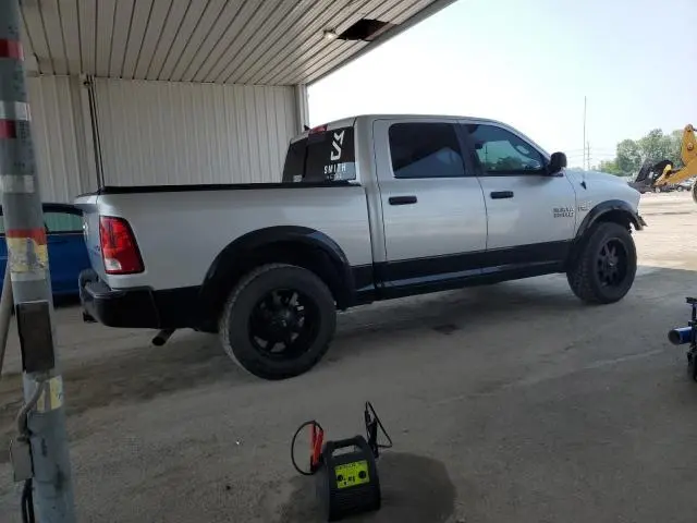 2016 RAM 1500 SLT  
