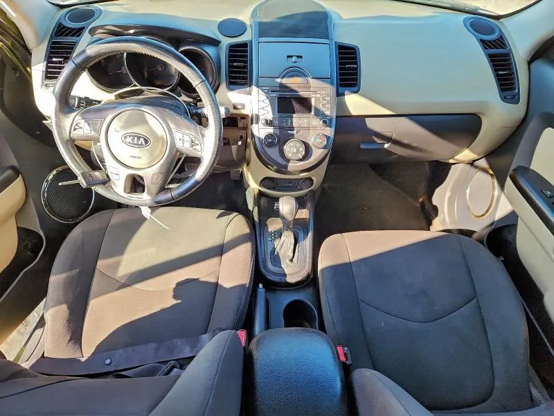 2011 KIA SOUL +  