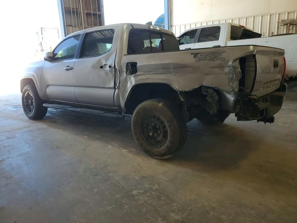 2020 TOYOTA TACOMA SR V6  