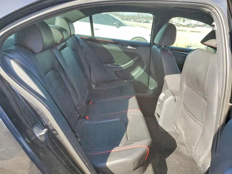 2015 VOLKSWAGEN JETTA GLI  